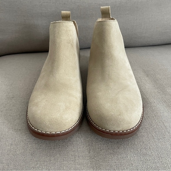 NEW Hush Puppies Mazin Cayto Bootie Taupe Suede Tan Ankle Boot Women’s Size 11 - Picture 2 of 9